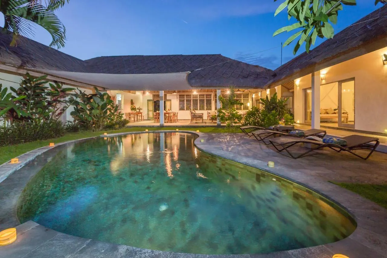 Villa Damai Taman Seminyak  Indonesia
